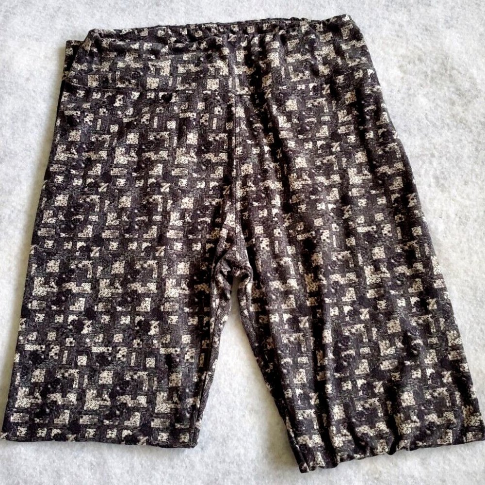 Lularoe Womens Geometric Black White Gray Leggings Tall & Curvy Buttery Soft EUC